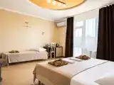 Трёхместный номер Комфорт с балконом