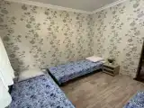 Трёхместный номер эконом с видом на город