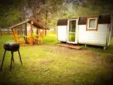 Трёхместный номер эконом с видом на горы