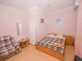 Трёхместный номер с отдельным входом