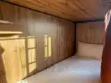 Многоместный мужской номер кровать нижний ярус в 8-ми местном