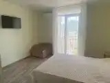 Трёхместный номер стандарт с видом на море