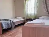 Двухместный номер с 2 отдельными кроватями эконом в 3 минутах от озера