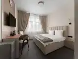 Трёхместный номер улучшенный с видом на город