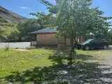 Семейный номер с прекрасным видом на горную бурлящую реку