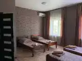 Четырёхместный номер с кондиционером и кухней на этаже