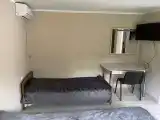 Дом с 3 спальными местами с удобствами внутри