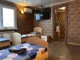 Многоместный мужской номер койко-место в пятиместном общем номере с общими удобствами
