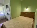 Трёхместный номер стандарт с видом на горы