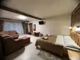 Семейный номер пятиместный с видом на горы