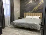 Семейный с двумя изолированными комнатами, завтраком и бассейном