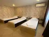 Трёхместный номер трехместный номер. 2 этаж