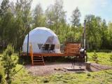 Купол Geocupol с купелью на берегу реки