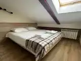 Двухместный номер с 1 кроватью Эконом с мансардным окном