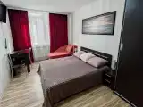 Семейный номер бархатная студия стандарт с кухней и ванной комнатой