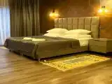 Семейный номер Семейный номер, в жёлтых оттенках