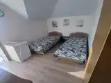 Двухместный номер с 2 отдельными кроватями с удобствами на 2 номера