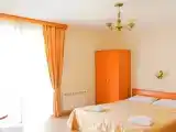 Трёхместный номер делюкс с балконом
