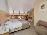 Семейный номер на мансарде