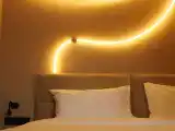 Семейный номер комфорт с двуспальной кроватью и двуспальным диваном