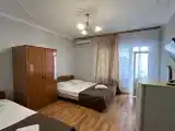 Трёхместный номер стандарт с видом на город