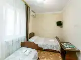 Трёхместный номер 3х-местный эконом с общим душем