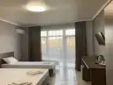 Трёхместный номер улучшенный с видом на горы