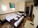 Трёхместный номер с балконом