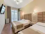 Трёхместный номер полулюкс