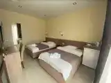 Двухместный номер с 2 отдельными кроватями и балконом