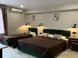 Трёхместный номер улучшенный с видом на горы
