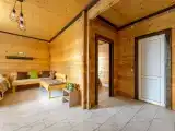 Апартаменты в деревянном коттедже