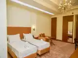 Двухместный номер с 2 отдельными кроватями Полулюкс