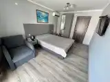 Трёхместный номер стандарт с видом на море