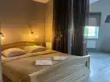 Двухместный номер с 1 кроватью люкс с двуспальной кроватью и собственной ванной комнатой