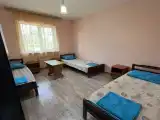 Трёхместный номер эконом с видом на город