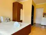 Двухместный номер с 1 кроватью Стандартный 2х-местный номер с одной большой кроватью (балкон 2-4 этаж)