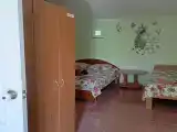 Трёхместный номер просторный стандарт, без кондиционера