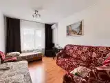 Трёхместный номер эконом с видом на горы