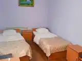 Двухместный номер с 2 отдельными кроватями эконом (без с/у)