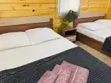 Дом 4-х местный 2-х комнатный с кухней
