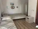 Трёхместный номер с балконом