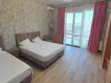 Трёхместный номер 2-3