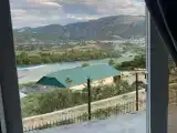 Трёхместный номер стандарт с видом на горы