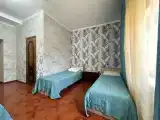 Трёхместный номер стандарт с видом на горы