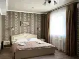 Четырёхместный номер люкс с кухней