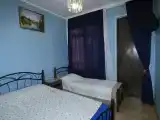 Трёхместный номер полулюкс №4