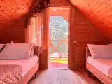 Дом 3-комнатный 5-ти местный Домик Солнечный с террасой и балконом