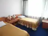 Двухместный номер с 2 отдельными кроватями полулюкс двухкомнатный твин