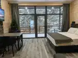 Дом Трио 16 с панорамной террасой и шикарным видом на реку (баня/бассейн оплачиваются отдельно)